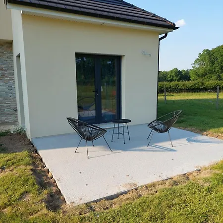 à La Campagne, 5 Minutes De L'autoroute *