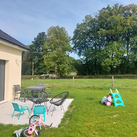 Hébergement de vacances à La Campagne, 5 Minutes De L'autoroute *