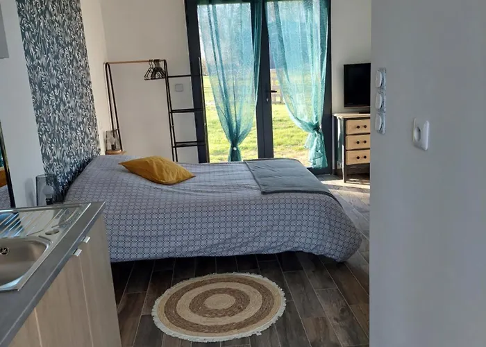 à La Campagne, 5 Minutes De L'autoroute *