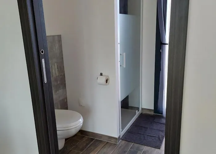 à La Campagne, 5 Minutes De L'autoroute Hébergement de vacances